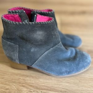 Tom’s Girls Ankle boots Size 3.5Y